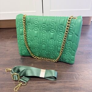 NWOT BC BAGS QUILTED KELLY GREEN SHOULDER CROSSBODY